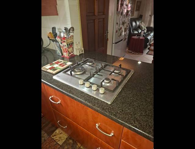 2 BEDROOM TOWNHOUSE FOR SALE IN TERENURE